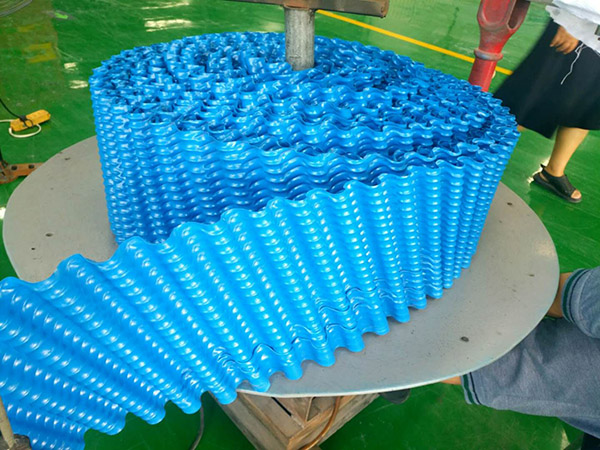 б���e����